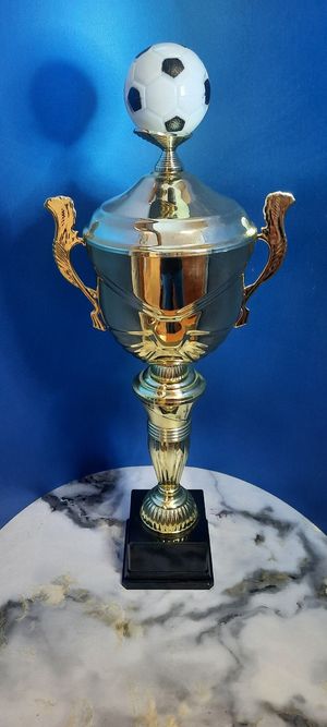 Кубок "Футбол" (арт.801), с крышкой